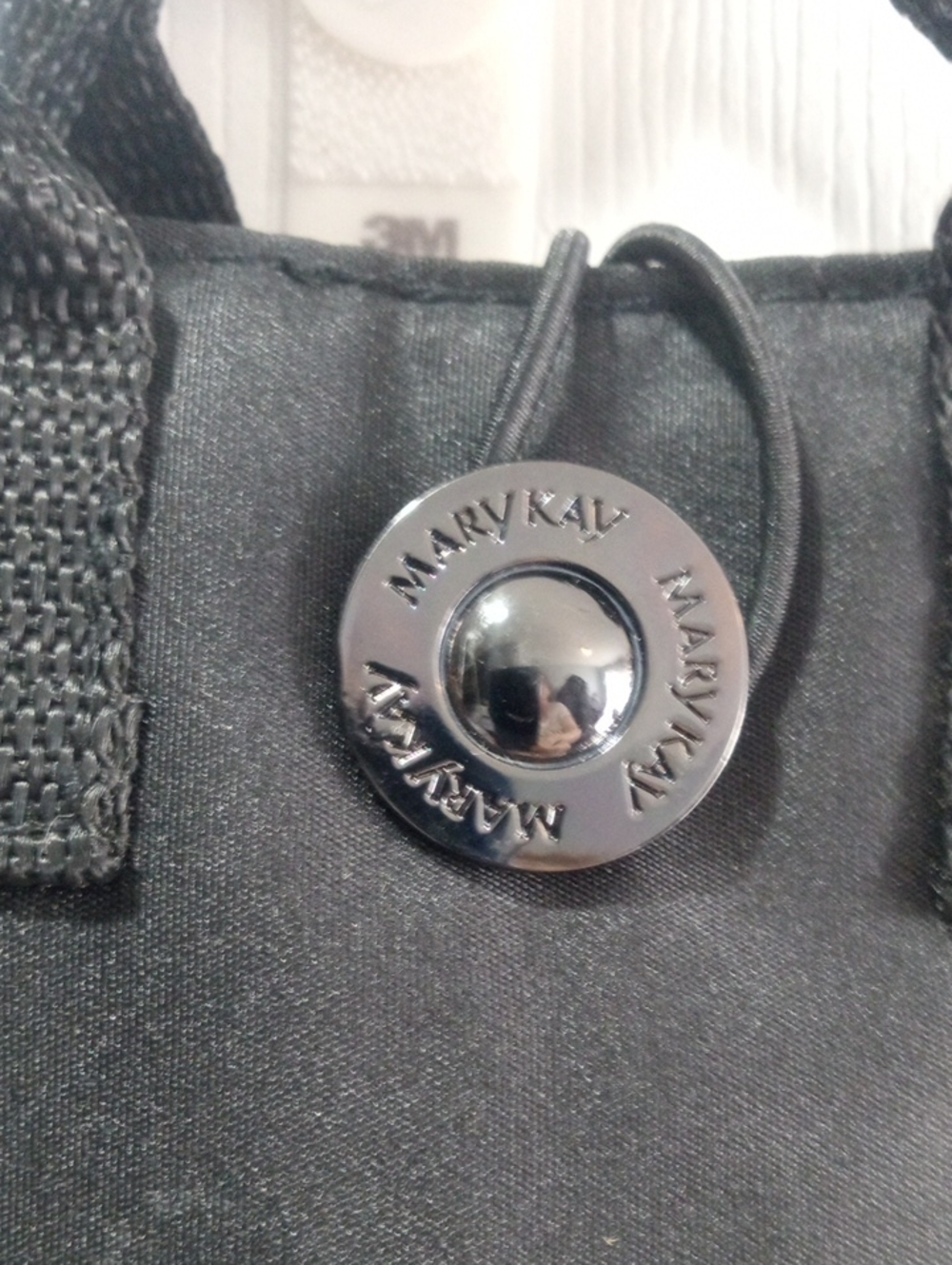 MARY KAY MAKE UP BAG - Picture 4 of 9